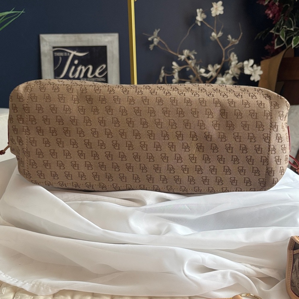 Dooney & Bourke Brown Satchel with Pouch, Key Chain and DustBag - Picture 10 of 16